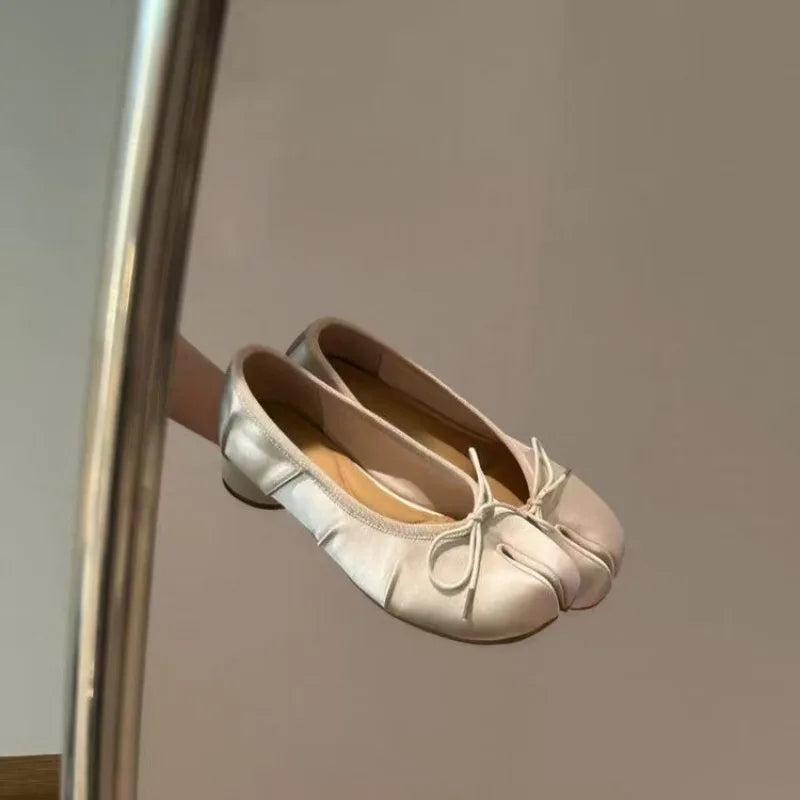 Sweet Bow Women's Spring 2026 New Slip-on Light-mouth Soft-sole All-match Single Shoes