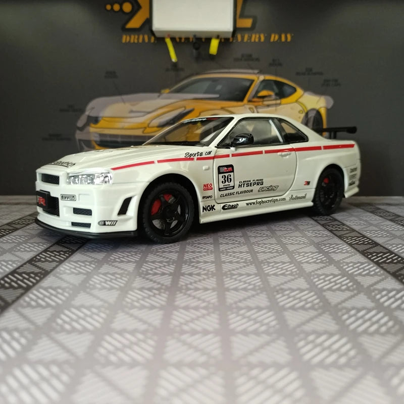 1:24 simulation Nissan GTR-R34 alloy car model doors and engine hood, trunk can be opened rich in details, finely crafted