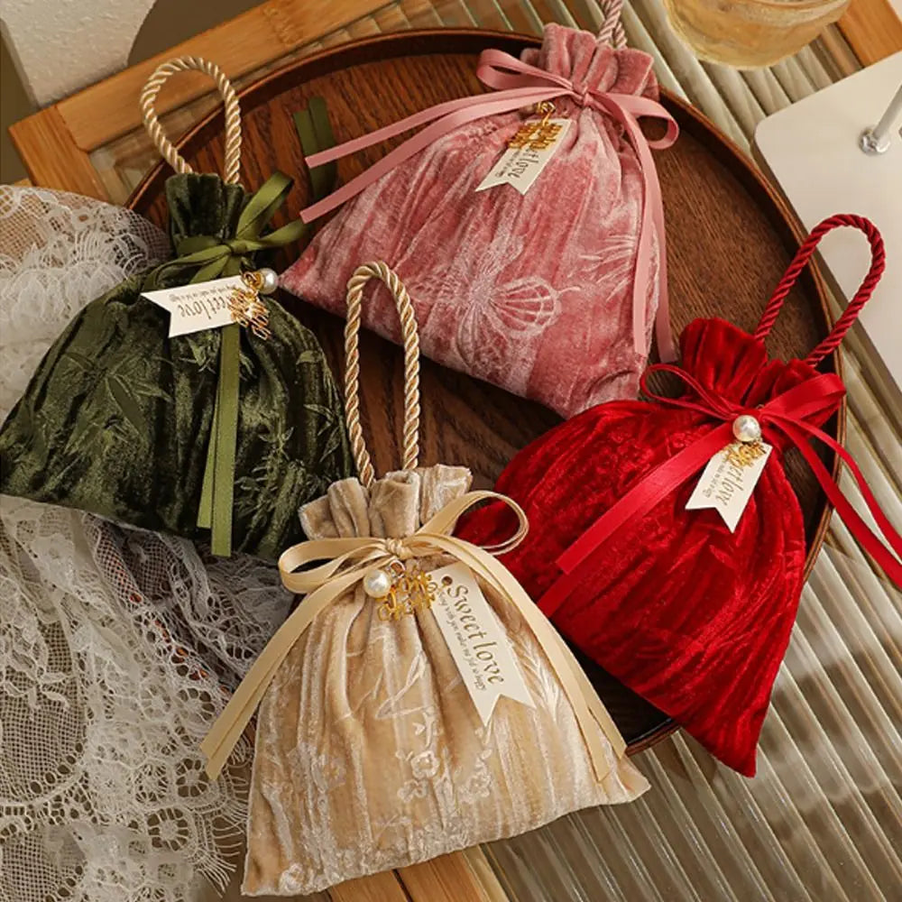 Elegant Ribbon Bow Velvet Candy Box Dust Protect with Tassel Gift Bag Flower Handbag Drawstring Bag Jewelry Storage