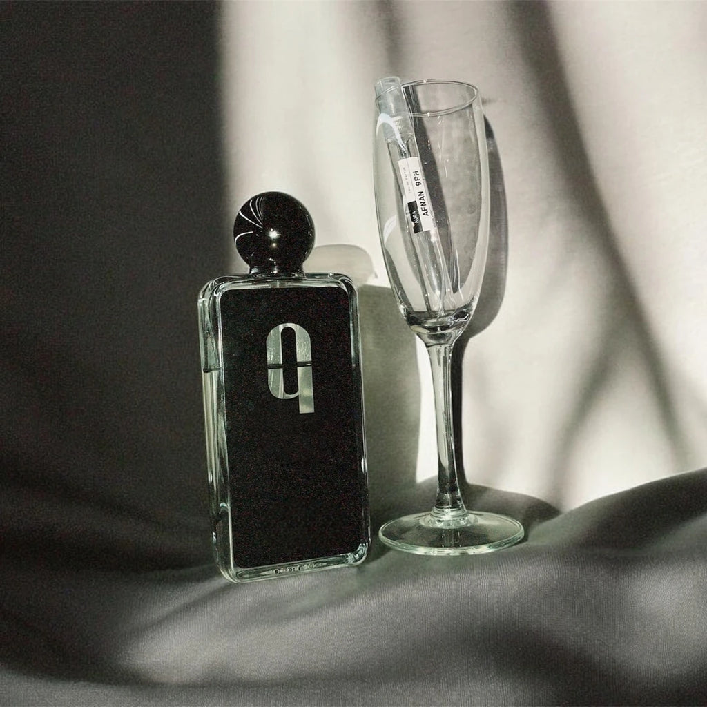 Men's Eau de Parfum, long-lasting scent, lavender, cinnamon, fresh, spicy, amber, vanilla, tonka bean, bergamot, 100ml