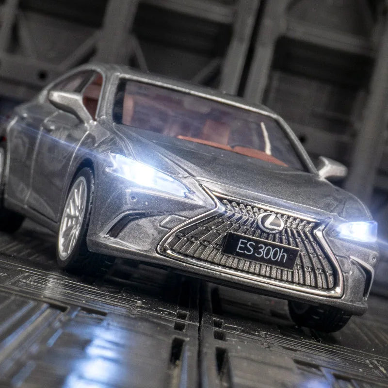 1:35 simulation Lexus ES300h alloy car model ornament doors on both sides that can be opened has sound and lighting