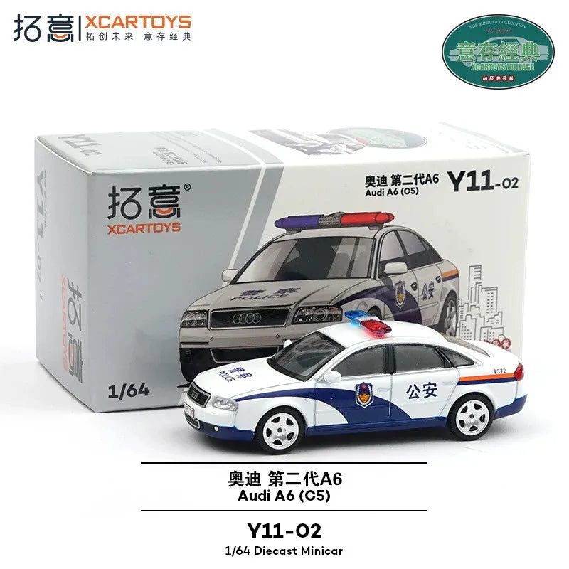 XCARTOYS Car Toys for Boys  Miniature Alloy Car Model Toys Toyota Crown Silver