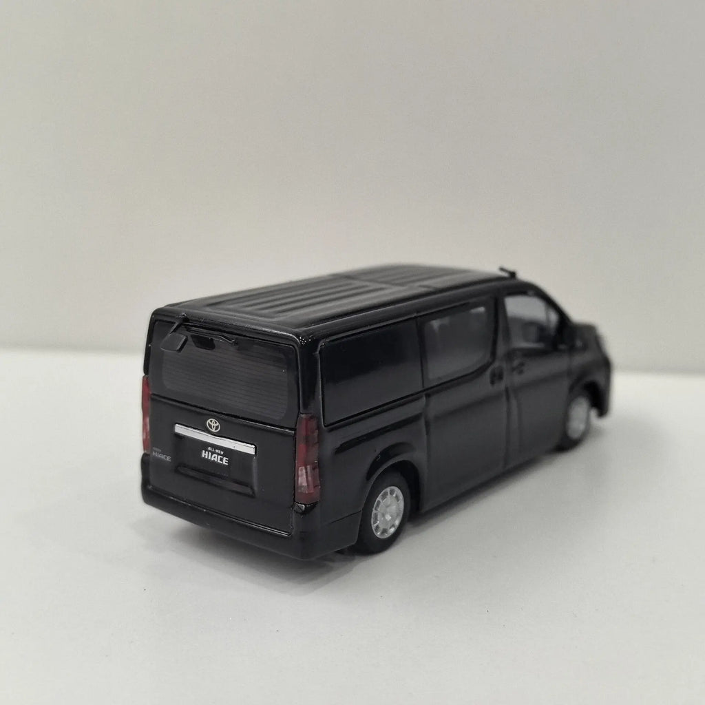 Model 1 Diecast 1/64 Scale Sea Lion HIACE 300 MPV Toyota Business Vehicle Van Alloy Car Model