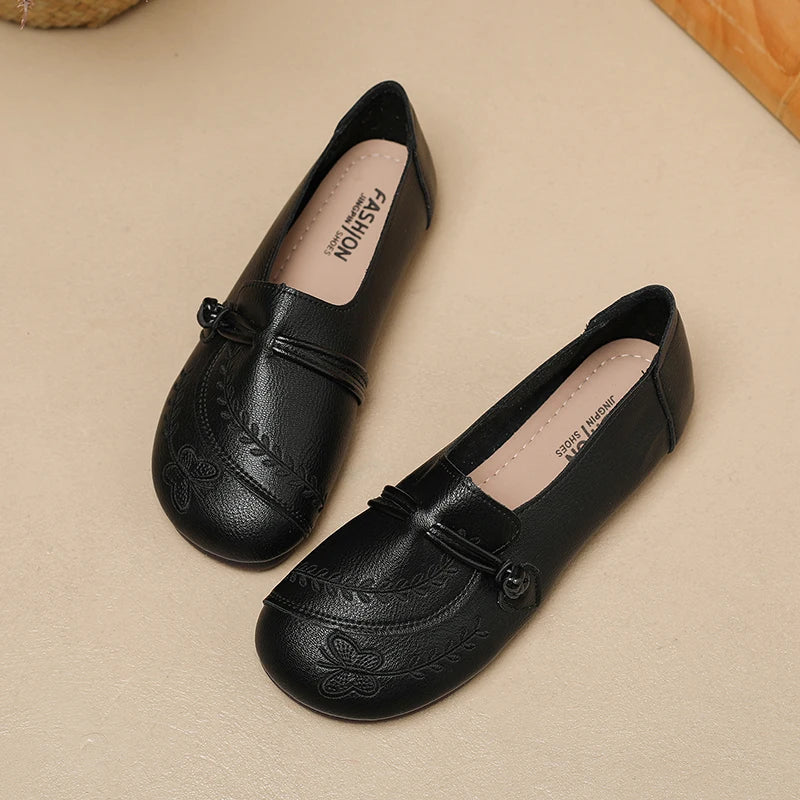 Ladies' mother's shoes, elderly shoes, slow - walking shoes, soft - soled comfortable slip - on lazy shoes, trendy