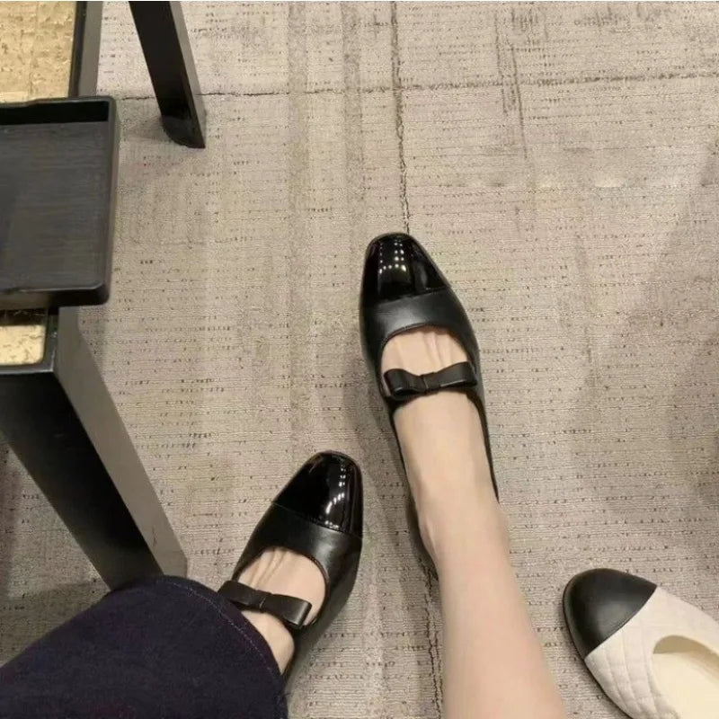 2026Sheepskin Flat Bottom  Janes Women's Shoes with Bow Knot Square Head Design Comfortable Low Heel Rubber Sole Footwear