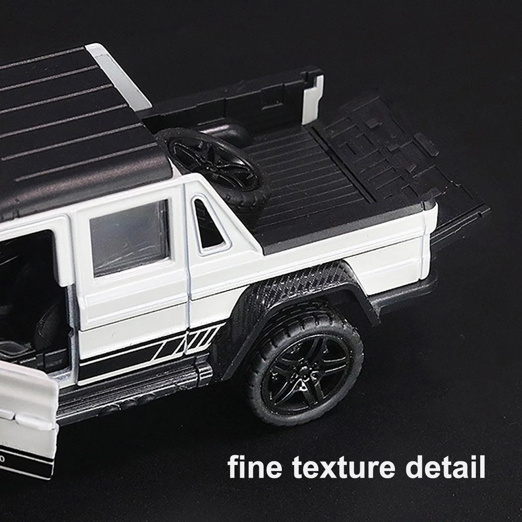 1-32 Scale Cast Realistic Alloy Toy Car Door Opens Pullback Driving Feature Collectible Model Vehicle Toy for Kids
