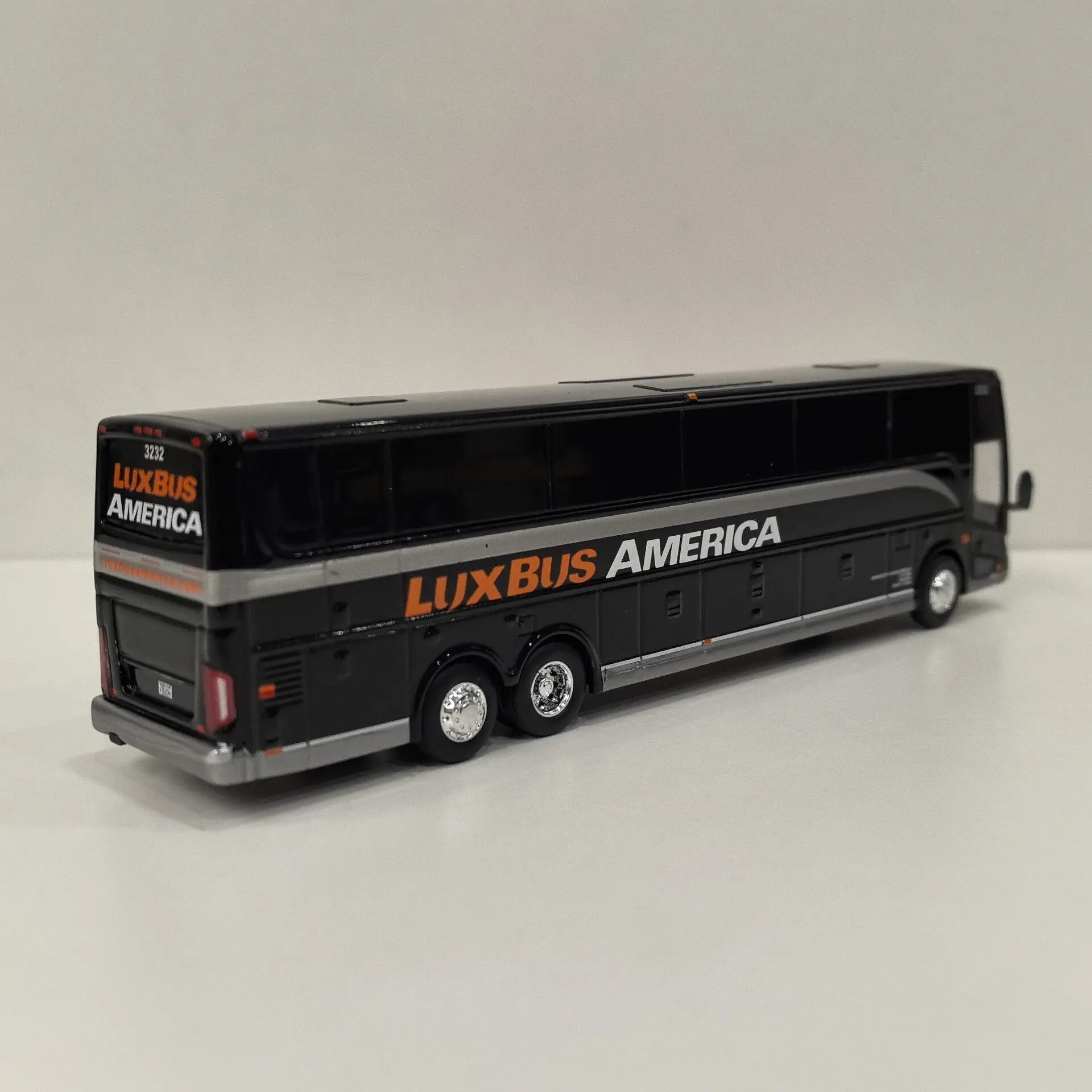 Diecast IR 1/87 Scale HO VAN HOOL TX-45 Bus 73 Alloy Car Model