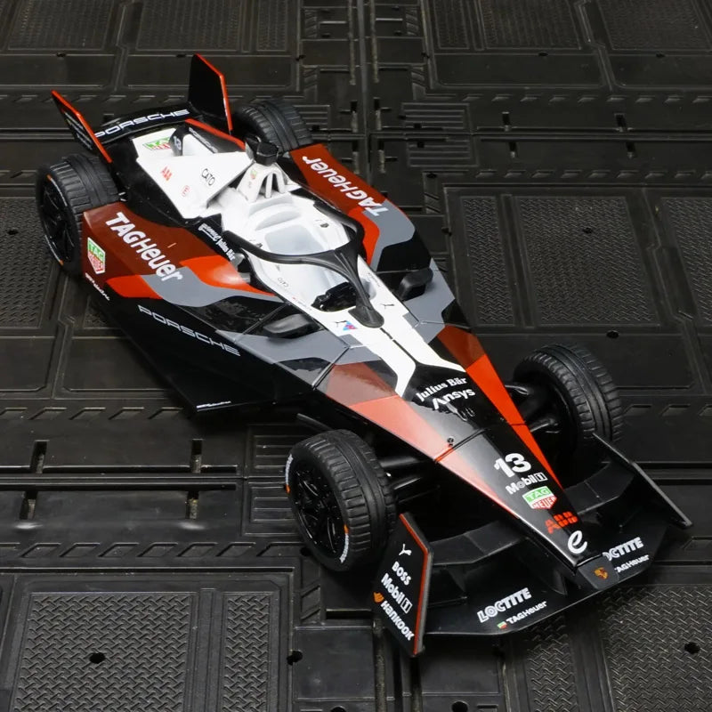 1:24 Simulation McLaren Formula Racing Alloy Model Porsche Maserati Supercar rich in details, finely crafted, and good quality