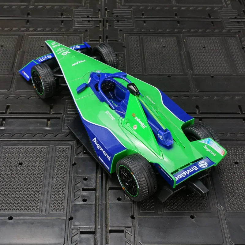 1:24 Simulation McLaren Formula Racing Alloy Model Porsche Maserati Supercar rich in details, finely crafted, and good quality
