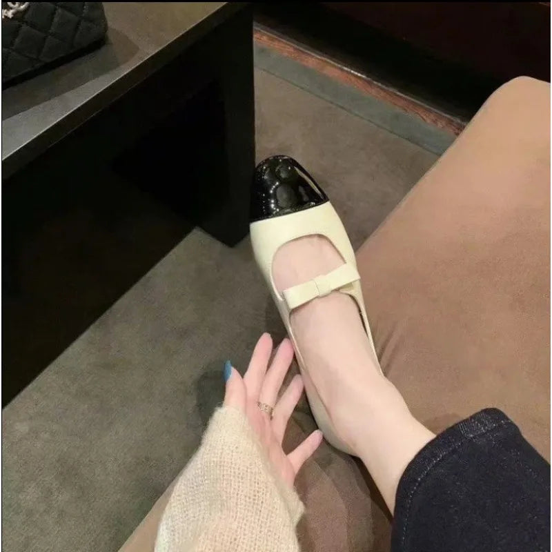 2026Sheepskin Flat Bottom  Janes Women's Shoes with Bow Knot Square Head Design Comfortable Low Heel Rubber Sole Footwear
