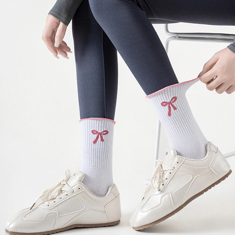Dreamlikelin 1 Pair Women's Mid-Calf Pilates Socks Non-Slip Professional Yoga Socks Bow Print Fitness & Sports Socks