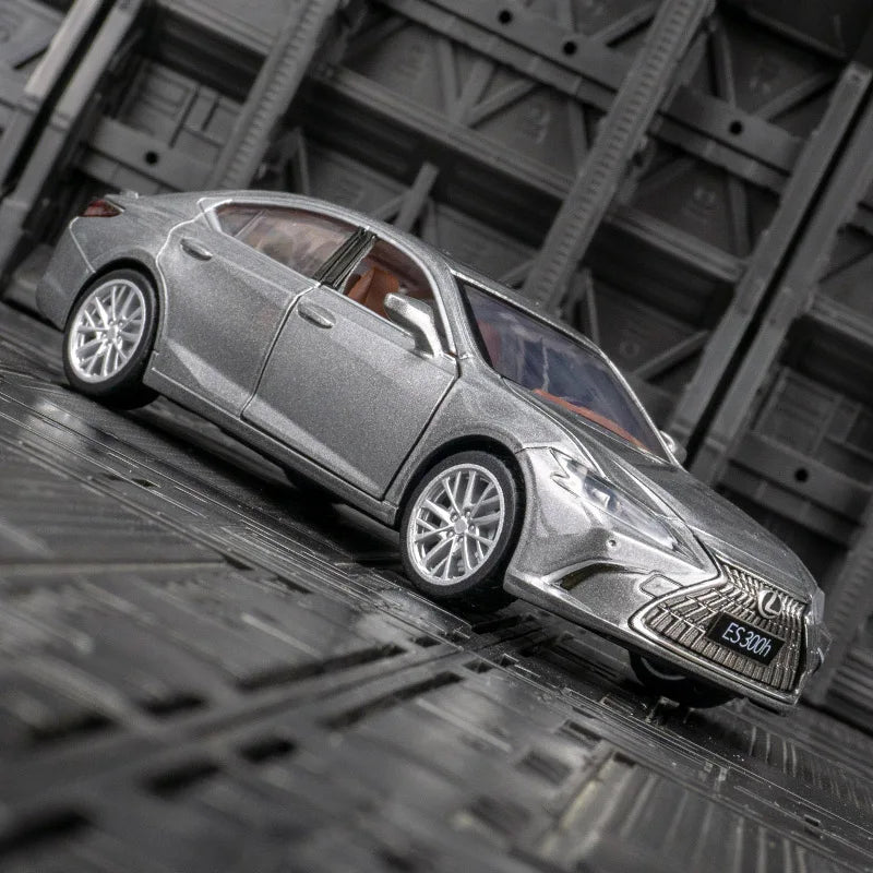 1:35 simulation Lexus ES300h alloy car model ornament doors on both sides that can be opened has sound and lighting