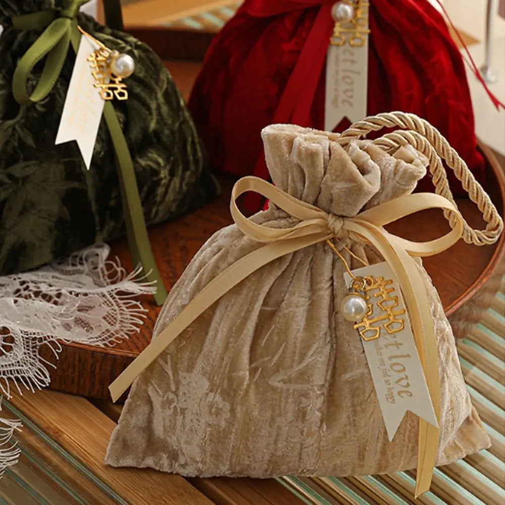 Elegant Ribbon Bow Velvet Candy Box Dust Protect with Tassel Gift Bag Flower Handbag Drawstring Bag Jewelry Storage