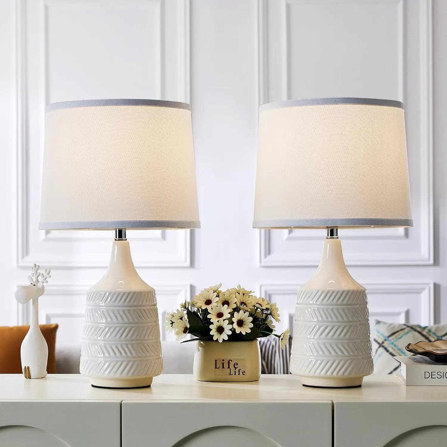 Set of 2 White Ceramic Table Lamps, 18.5" Modern Bedside Lamps for Night Stands, Farmhouse Decor with LED Bulbs