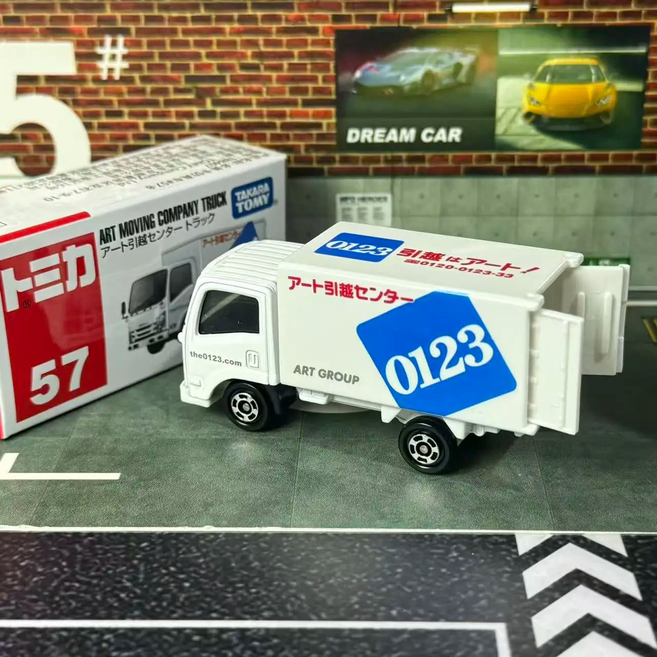Tomica Regular Series No.57 Art Moving Center Truck Takara Tomy Diecast Truck Model Gift For Children