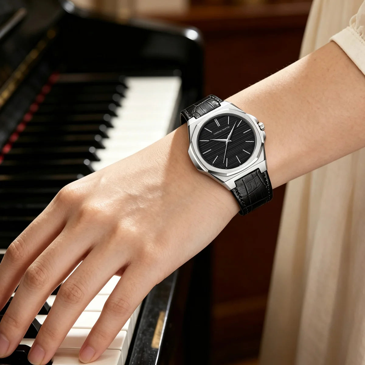 Women Gift Watch 40mm Dial Lightweight Case Leather&Stainless Steel Japanese Movement Waterproof Clock Hannah Martin 1 Set Watch