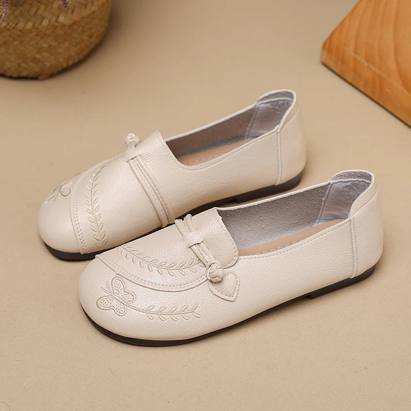 Ladies' mother's shoes, elderly shoes, slow - walking shoes, soft - soled comfortable slip - on lazy shoes, trendy