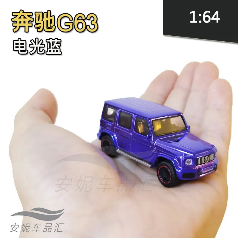 1/64 XCARTOYS Children's Toy Car Alloy Car Model Toy Mercedes-Benz Photo Car No. 157