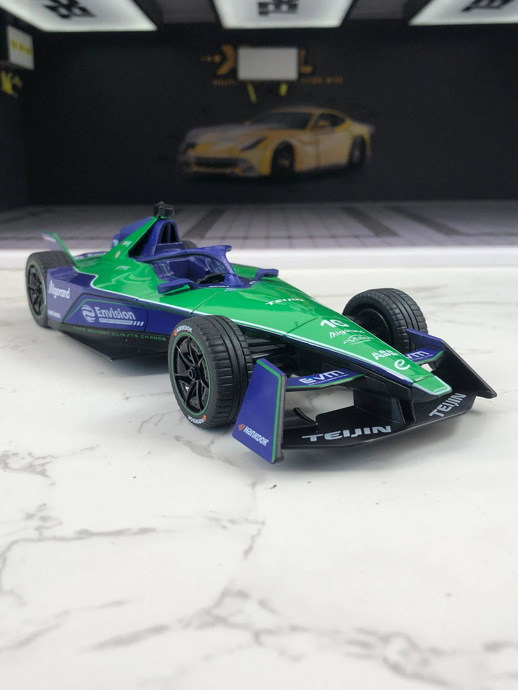 TSC 1:24 Simulation Zinc Alloy The ABB FIA Formula E Envision Model Car, Static Ornament, Metal Collectible Gift Car