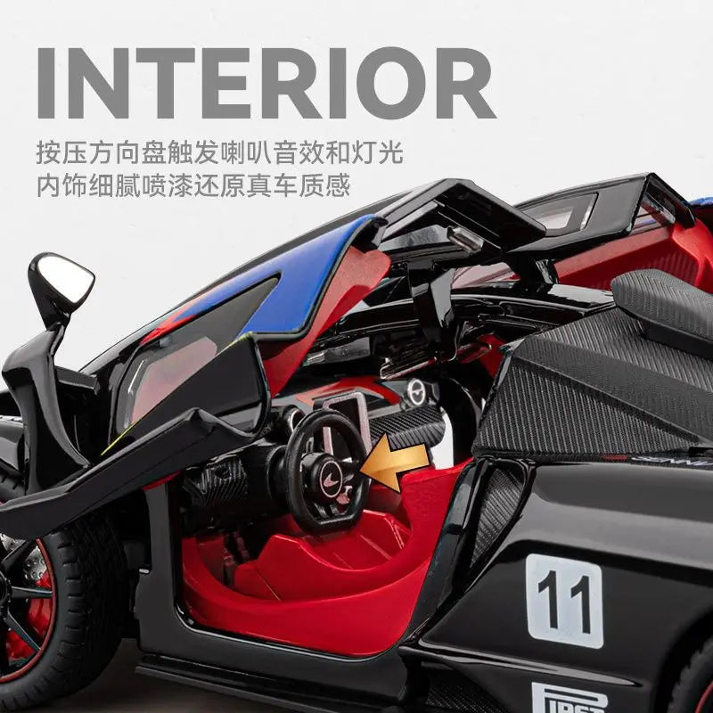 1:24 McLaren GTR Diecast Alloy Supercar Model 3 openable Parts Sound Light Pull Back for Car Collectors Hobby Display