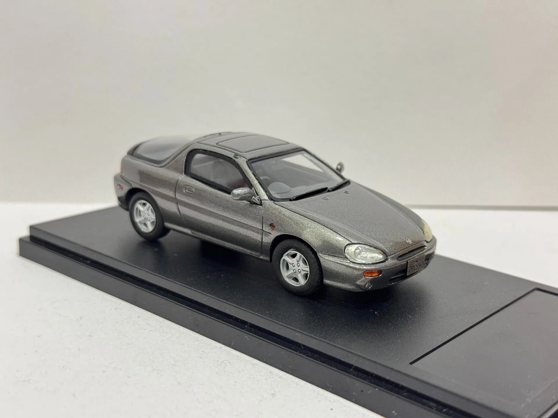 Flaws Explosion Window No Nameplate No Color Box Hi Story 1/43 Scale Eunos Presso Resin Car Model