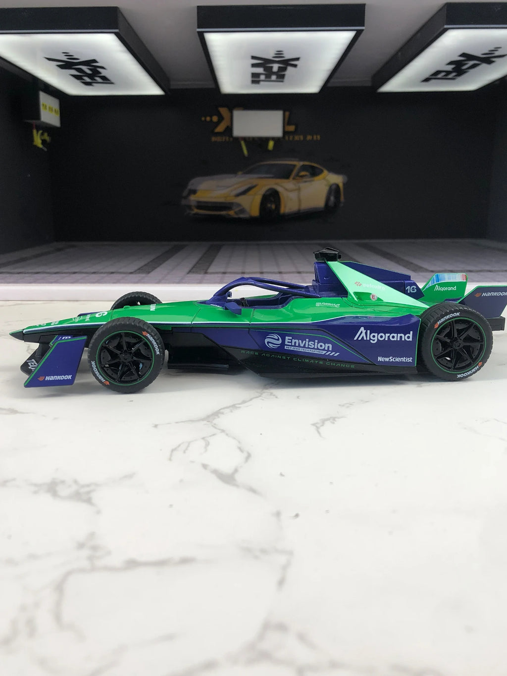 TSC 1:24 Simulation Zinc Alloy The ABB FIA Formula E Envision Model Car, Static Ornament, Metal Collectible Gift Car