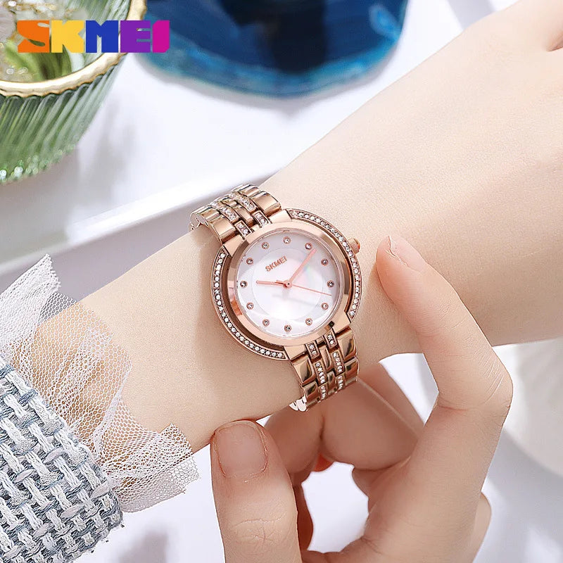 Womens Bracelet Quartz Watches Luxury Rhinestone Dial Zinc Alloy Band Analog Display 3 Bar Waterproof Fashion Wristwatch