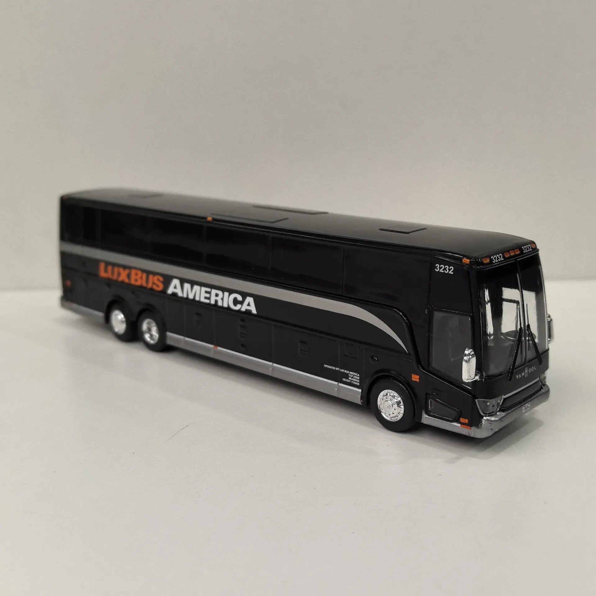Diecast IR 1/87 Scale HO VAN HOOL TX-45 Bus 73 Alloy Car Model