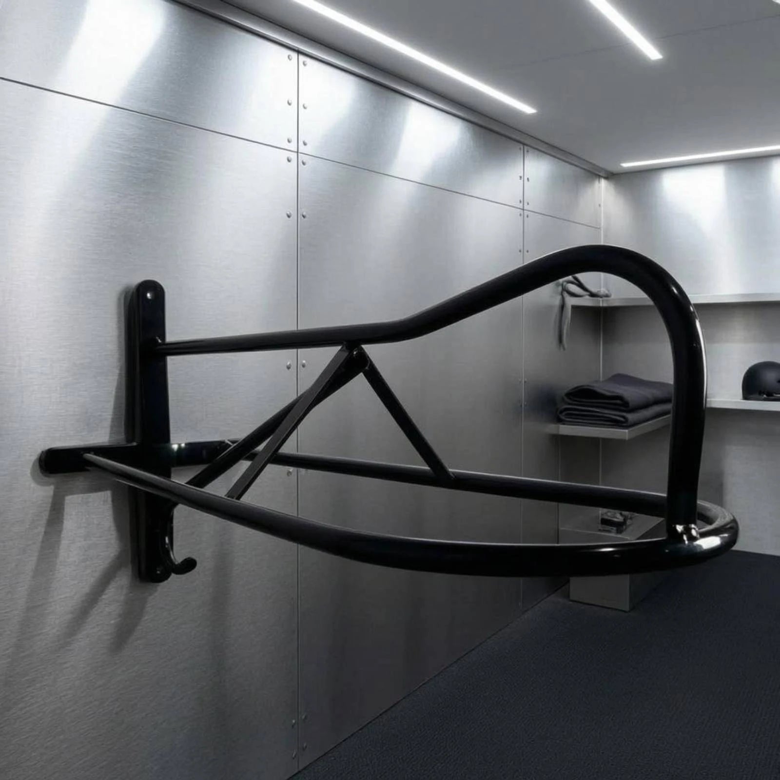 Wall-Mounted Saddle Rack Curved Support Black Metal Saddle Rack Space Saving Organizes Tack Room