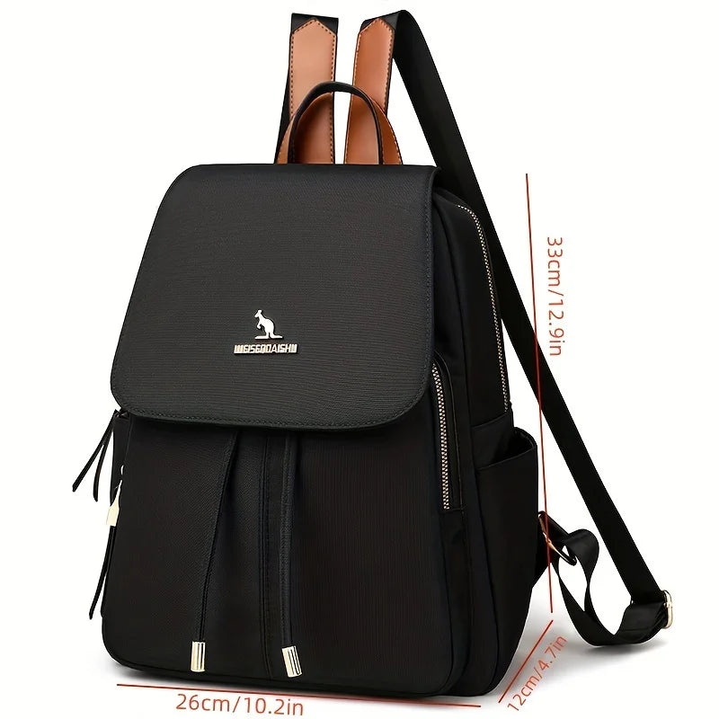 Modischer Damenrucksack mit großem Fassungsvermögen |   Leichtgewichtig, Verstellbare Schultergurte, Strapazierfähiges Futter, Reißverschluss, Schwarz mit weißem Logo, Perfekt für Reisen & den täglichen Weg zur Arbeit,