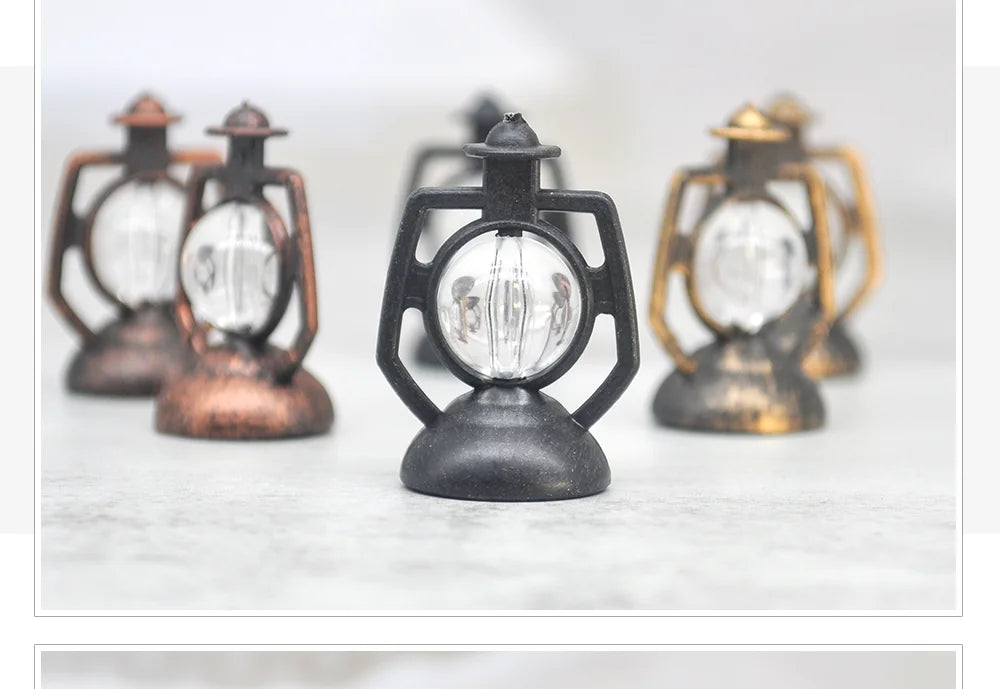 12Pcs Retro Baron Lantern Mini Oil Lamp Decoration Doll House Pendant Ornaments Lantern Festival Children's Christmas Gifts
