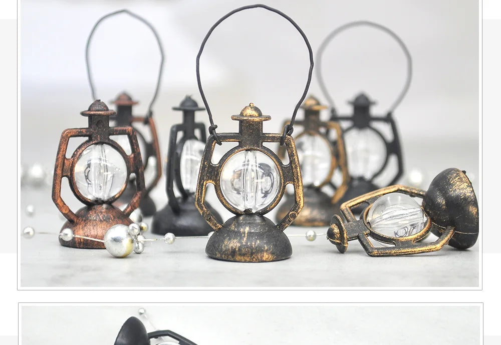 12Pcs Retro Baron Lantern Mini Oil Lamp Decoration Doll House Pendant Ornaments Lantern Festival Children's Christmas Gifts