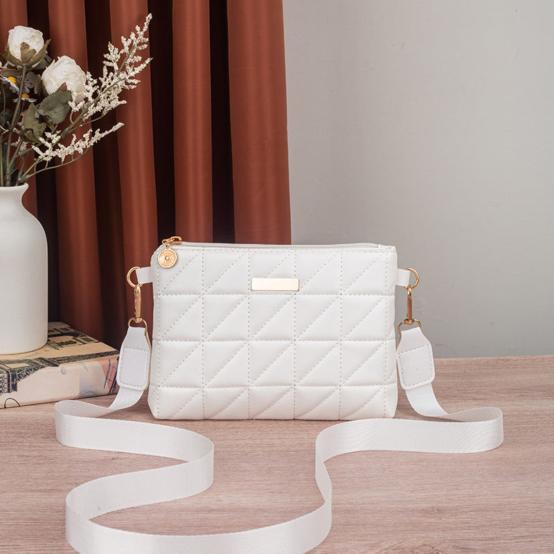 2025 New Triangle Embroidered Small Square Bag Ladies Bag Cross-Border Women's Bag Wholesale Fashion Versatile Chain Small Bag