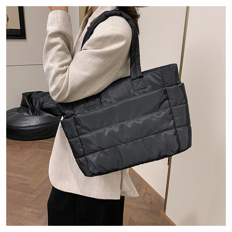 Foreign Trade New Simple Tote Bag Women's Large-Capacity Commuter Handbag Lightweight Nylon Cloth College Student Shoulder Bag