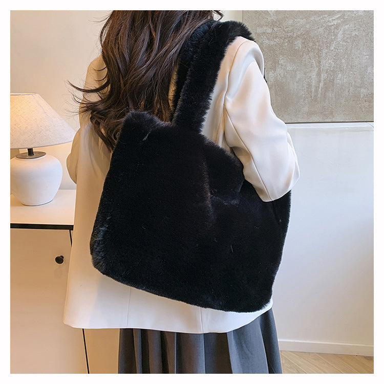 Autumn and Winter New Plush Large Bag, Furry Women's Bag, Fashionable Ins Handbag, Versatile Tote Bag, One-Shoulder Style Women's Bag