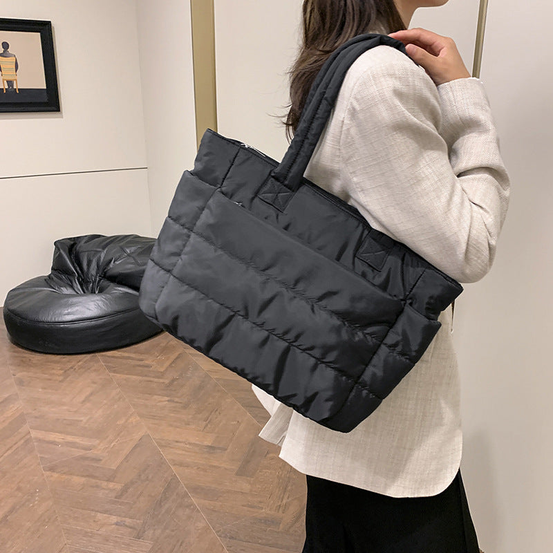 Foreign Trade New Simple Tote Bag Women's Large-Capacity Commuter Handbag Lightweight Nylon Cloth College Student Shoulder Bag