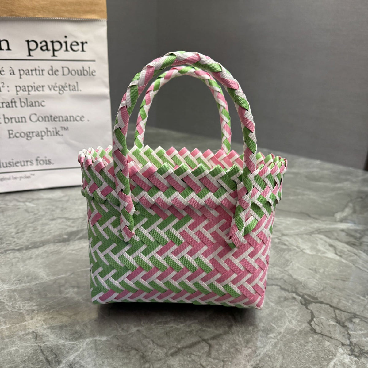 Bow manufacturers plastic woven handbag children's day woven basket hand gift basket beach bag handbag