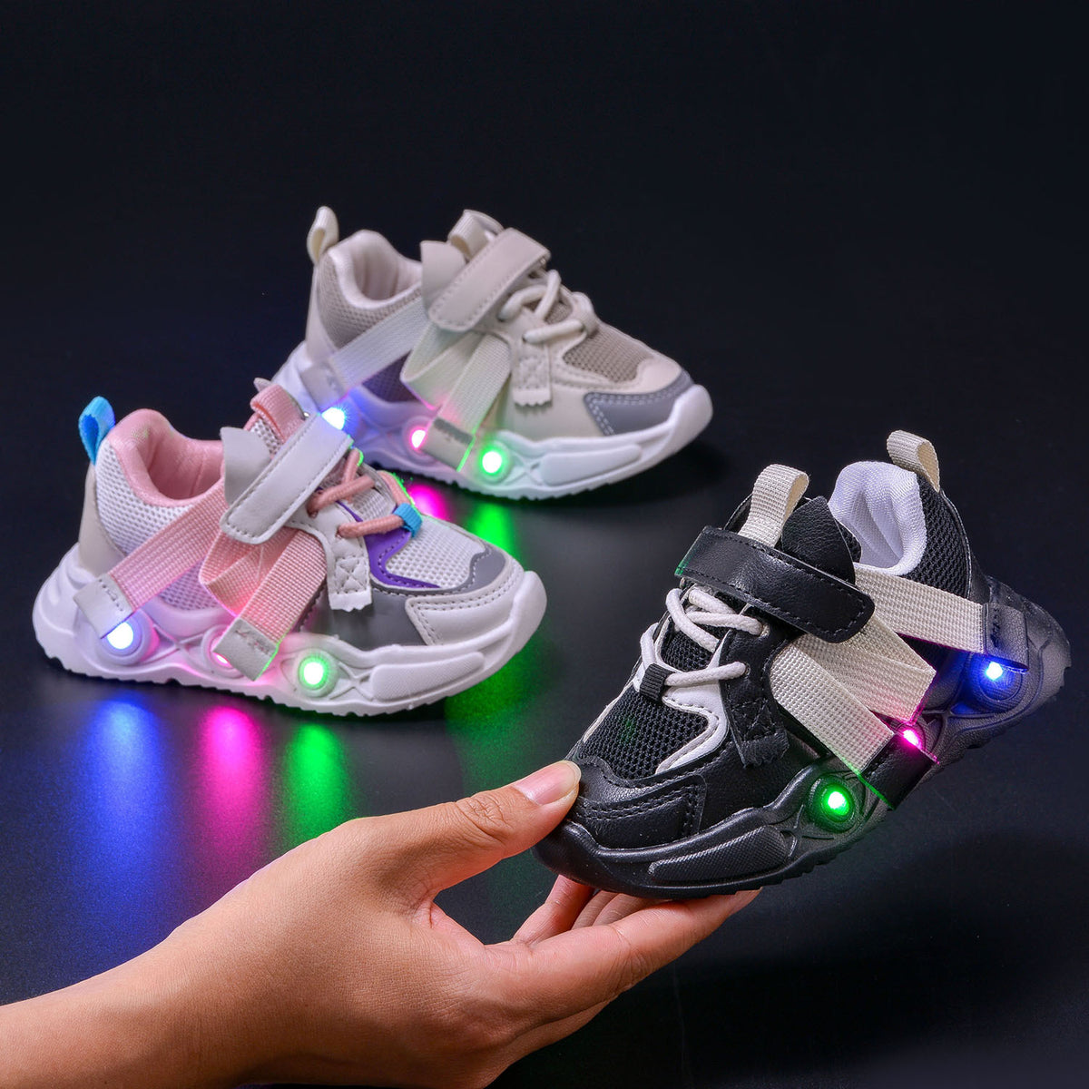 2024 Spring and Autumn New Breathable Children's Running Shoes Mesh Surface 1-6 Years Old Dad Shoes LED Luminous Children's sneaker Trendy