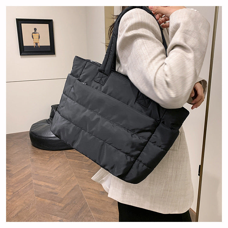 Foreign Trade New Simple Tote Bag Women's Large-Capacity Commuter Handbag Lightweight Nylon Cloth College Student Shoulder Bag