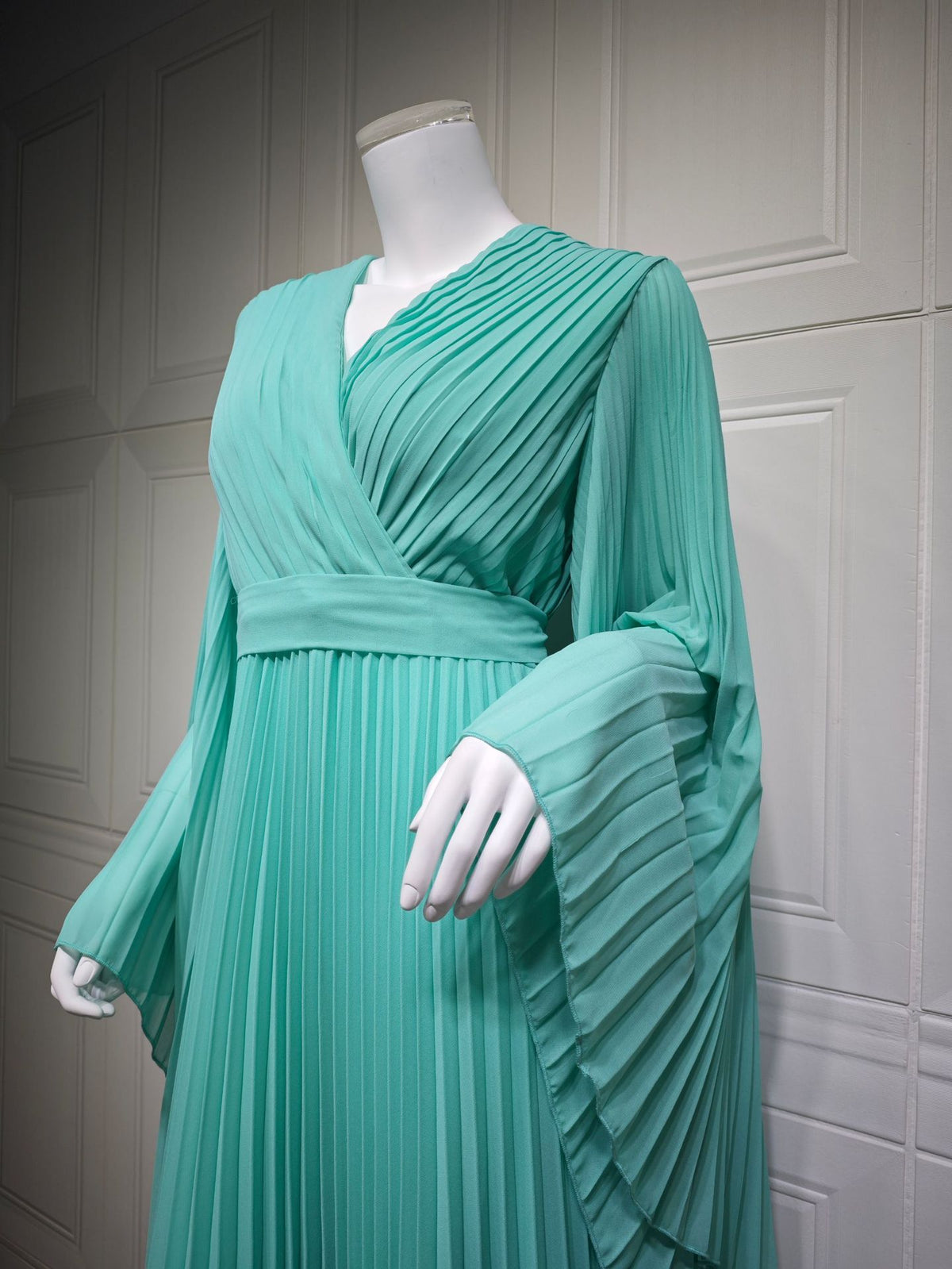 Mq157 Muslim Fashion Amazon European and American Dubai Elegant Long Skirt with Large Hem Chiffon Pleated Pure Color Robe