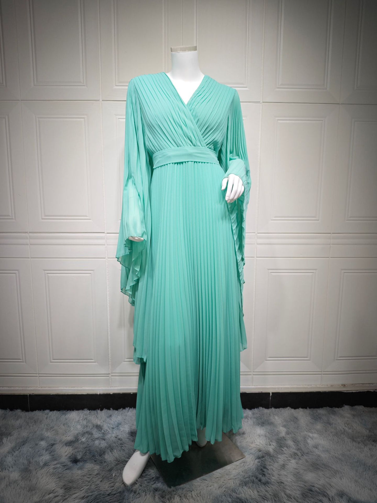 Mq157 Muslim Fashion Amazon European and American Dubai Elegant Long Skirt with Large Hem Chiffon Pleated Pure Color Robe