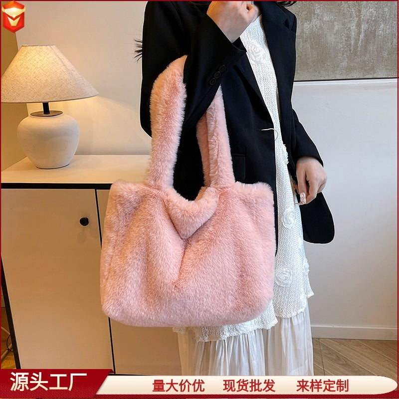 Autumn and Winter New Plush Large Bag, Furry Women's Bag, Fashionable Ins Handbag, Versatile Tote Bag, One-Shoulder Style Women's Bag