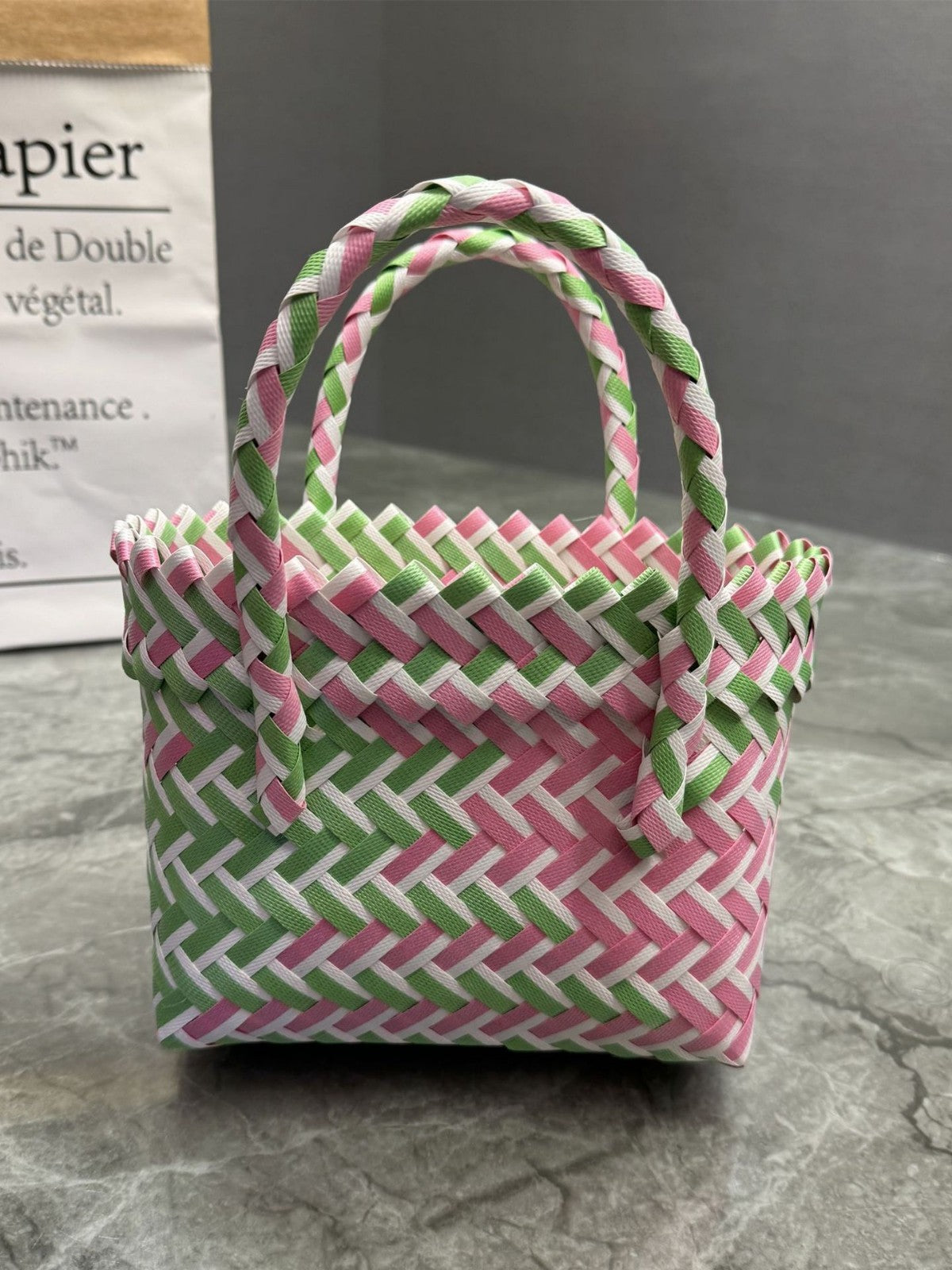 Bow manufacturers plastic woven handbag children's day woven basket hand gift basket beach bag handbag