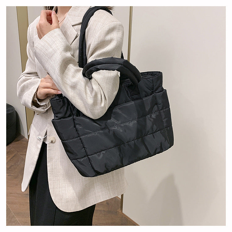 Foreign Trade New Simple Tote Bag Women's Large-Capacity Commuter Handbag Lightweight Nylon Cloth College Student Shoulder Bag