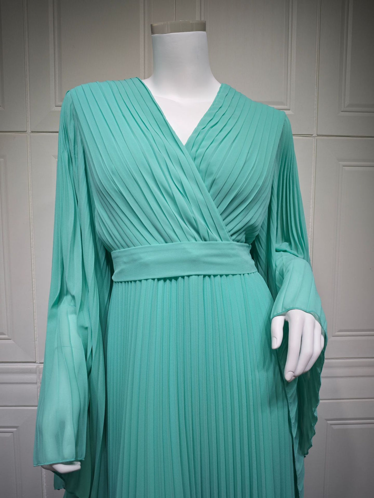 Mq157 Muslim Fashion Amazon European and American Dubai Elegant Long Skirt with Large Hem Chiffon Pleated Pure Color Robe