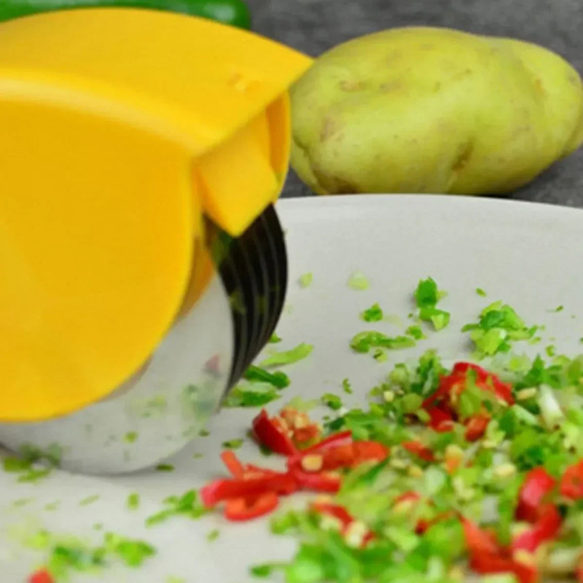 1pc  Stainless Steel Kitchen Gadget Set - Includes Melon Baller, Garlic Grinder, Can Opener, Cheese Shaver & Pizza Cutter