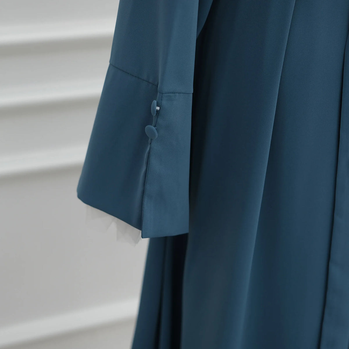 2025 Ramadan Modest Muslim Women's Clothes Elegant Arabic Back Belted Abaya Dress with Lace Sleeves Islamic Flared Maxi Robe