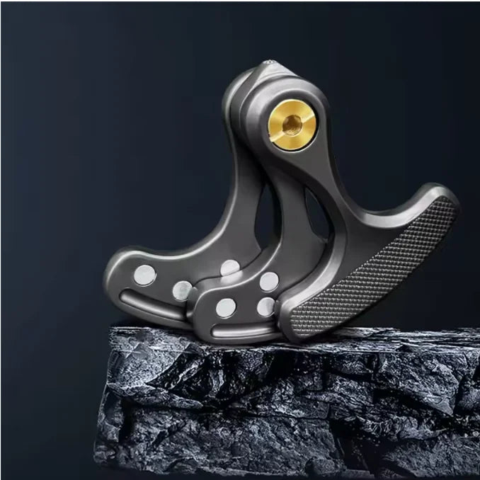 Fidget Spinner Claw-Shaped Magnetic Fidget Slider, Tactile Click & Slide Toy, Quiet Stress Relief EDC Gadget for Adults