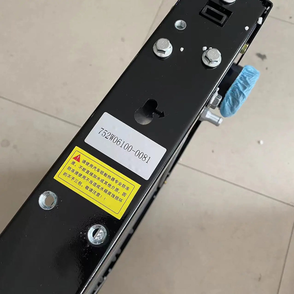 Autoteile 752W06100-0081 LKW-Karosserieteile für Kühlerbaugruppen