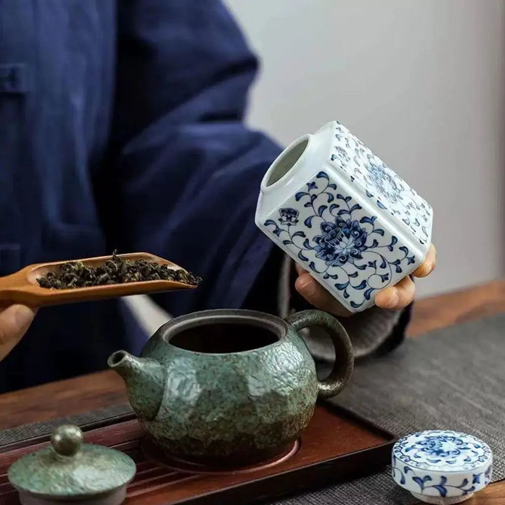 Kitchen Seasoning Ceramic Tea Pot Traditional Chinese with Lid Airtight Food Storage Containers Reusable Pantry Organization